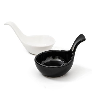 beyaz arka plan üzerinde izole yumurta için tutucu