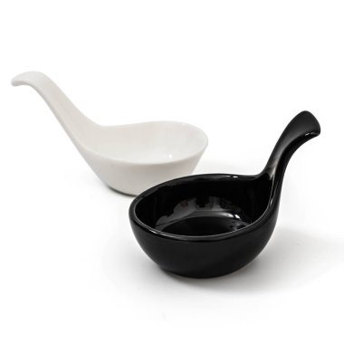 beyaz arka plan üzerinde izole yumurta için tutucu