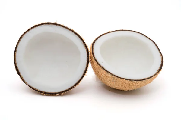 코코넛은 흰색 절연 — 스톡 사진