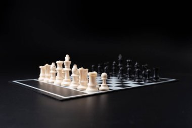 Satranç tahtasını bir arkaplanda ayarla