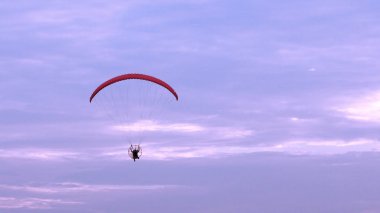 Gün batımı, spor aktivite paraşüt ya da'de sinek