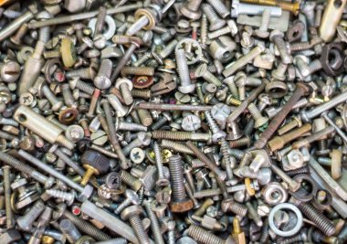 cıvata somun vidalar yıkıta