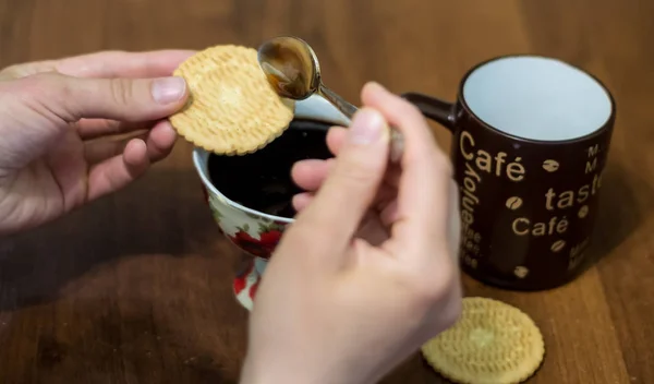 reçel ekmek çay kaşığı