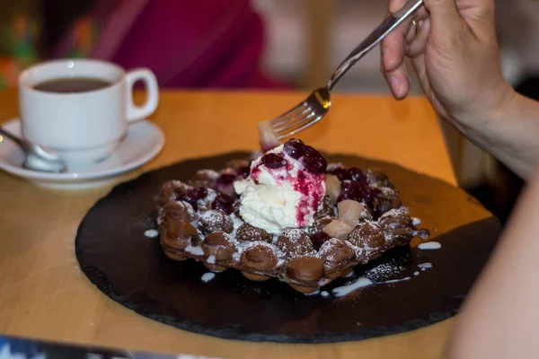 ice cream and tea dripping