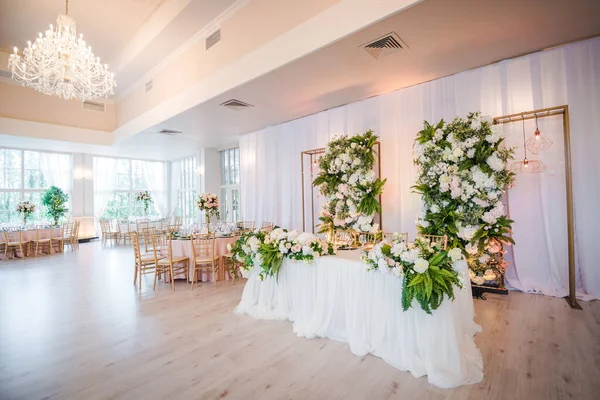 Decorazione Tavola Nuziale Lusso Apparecchiare Tavolo Eventi Speciale Decorazione Fiore — Foto Stock