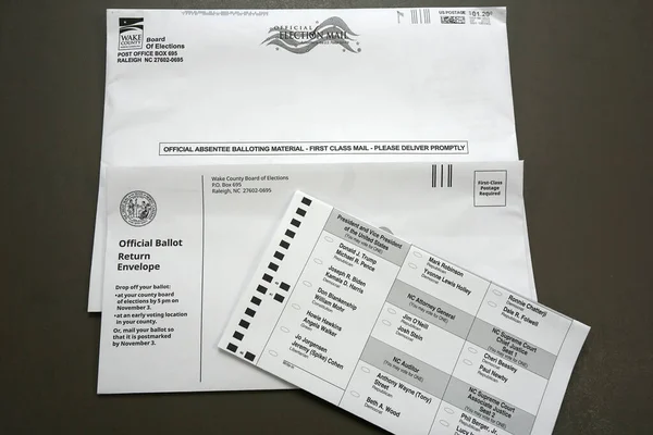 Raleigh, Kuzey Carolina / ABD - 12 Eylül 2020: Wake County Kuzey Carolina 'da devamsızlık 