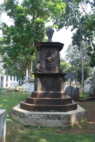 Cimetière Taman Prasasasti Jakarta Indonésie Statue Dans Cimetière — Photo