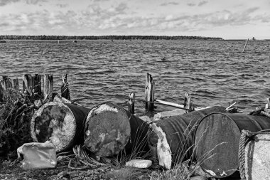 Eski Bir İskelenin Kalıntılarına Göre Enkaz