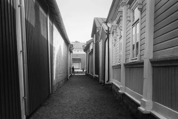 Uma Família Está Tirando Fotos Férias Histórica Cidade Velha Rauma — Fotografia de Stock