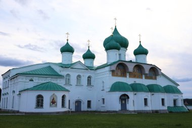 Staraya Sloboda, Leningrad Oblastı / Rusya - 24 Temmuz 2020: Alexandro-svirsky Manastırı, yerli turizm