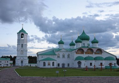 Staraya Sloboda, Leningrad Oblastı / Rusya - 24 Temmuz 2020: Alexandro-svirsky Manastırı, yerli turizm