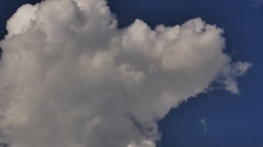 gökyüzü bulutlar zaman atlamalı 4k