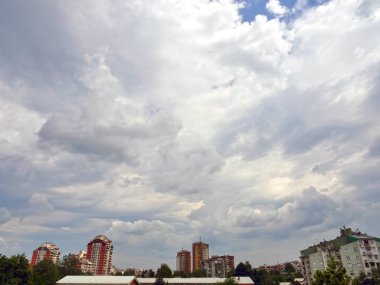 gökyüzü bulutlar binalar panorama