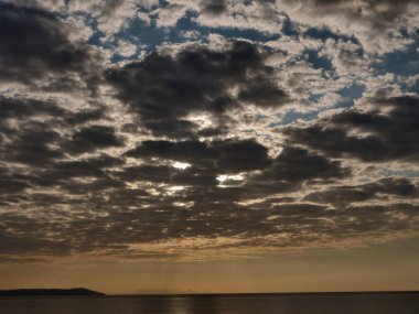 Altın günbatımı gökyüzü manzara