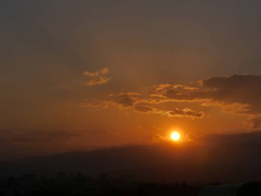 Altın günbatımı gökyüzü manzara