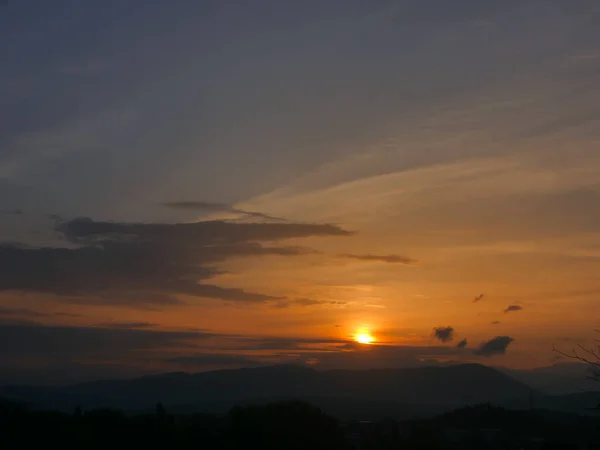 Golden Sunset Sky Landscape — стоковое фото