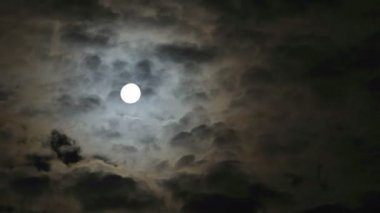 dolunay gece bulutları 4k
