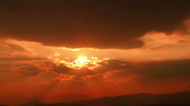 Altın günbatımı zaman atlamalı 4k