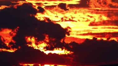 Altın günbatımı zaman atlamalı 4k