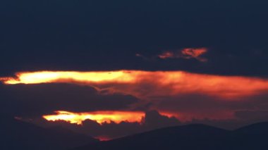 Altın günbatımı zaman atlamalı 4k