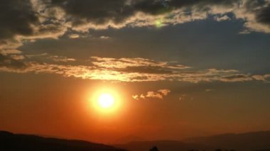 Altın günbatımı zaman atlamalı 4k