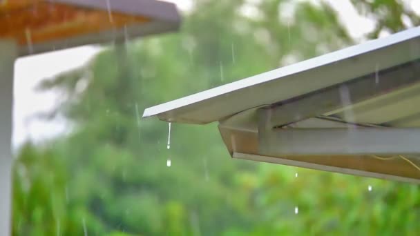 Regen Slowmotion Dak — Stockvideo