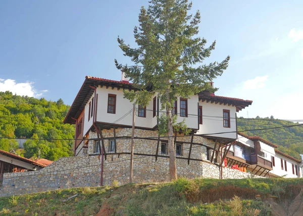 古いマケドニアの村 伝統的な建築 — ストック写真