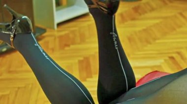 seksi kadın külotlu çorap 4k