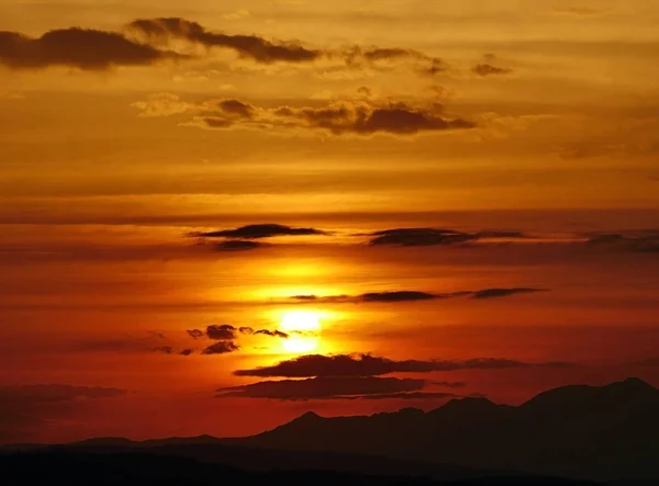 Bela Paisagem Céu Pôr Sol Dourado — Fotografia de Stock