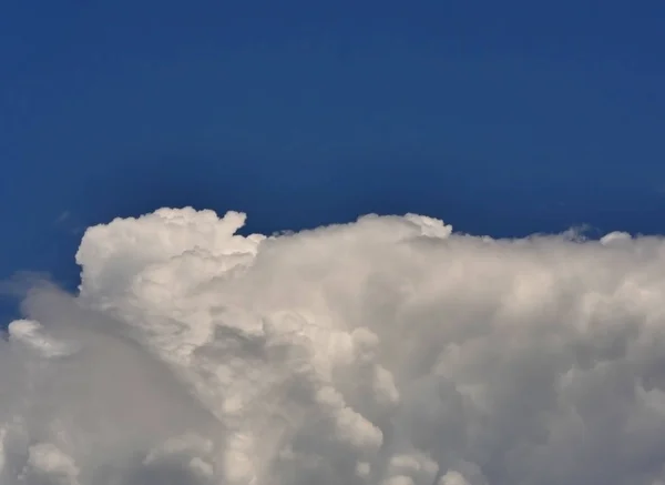 Zoom Awan Besar Lanskap Langit — Stok Foto