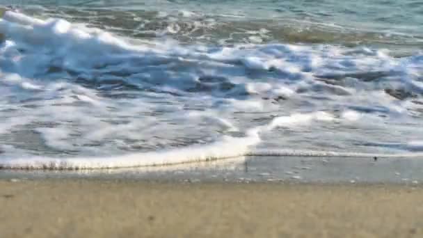 Beach wave makró lassított felvétel 4k — Stock videók