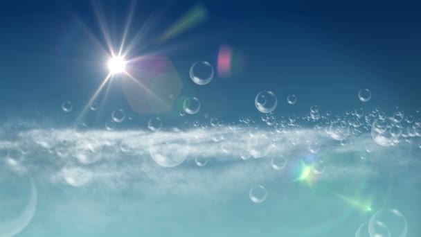 Bubblor i blå himmel, solstråle — Stockvideo