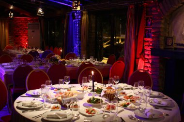 Restorasyon masası, dekorasyon masası
