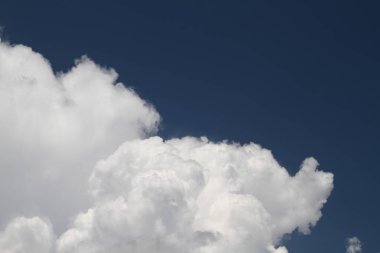 Gökyüzü ve bulutlar manzara, arka plan doğal