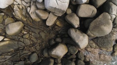 Kayalık sahil Island Phuket, Tayland hava dokusuna. Arka plan