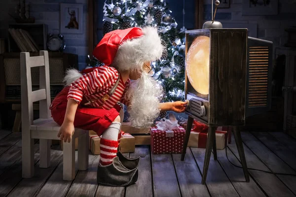 Dzieci we wnętrzu Boże Narodzenie — Zdjęcie stockowe
