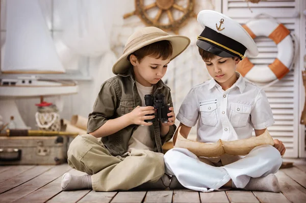 Portrait Two Boys Traveler Sailor Globe Binoculars His Playroom — Stock Photo, Image