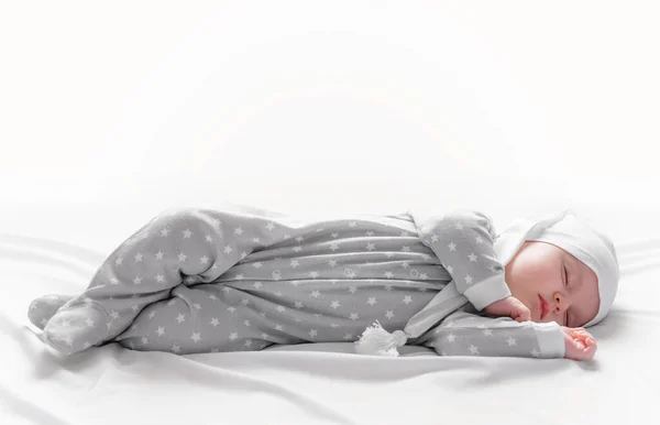 Carino Dormire Bambino Nel Letto — Foto Stock