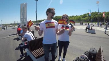 Samara, Rusya - 06.17.2018: İspanyol ve Alman futbol taraftarları