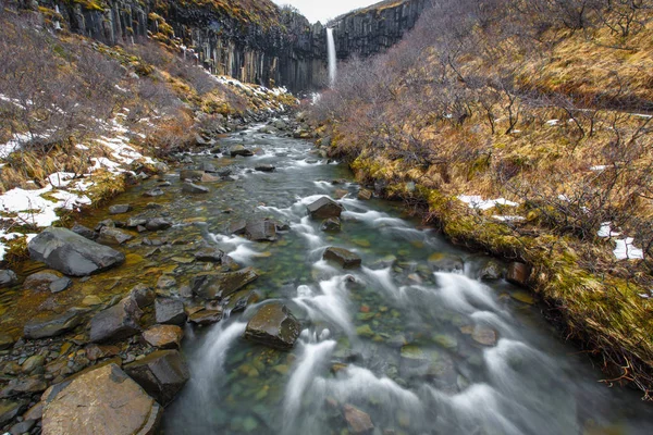 Długich Ekspozycji Svartifoss Wodospad Parku Narodowego Skaftafell Islandia — Zdjęcie stockowe