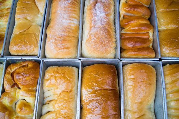 Chleb Jedzenie Kucharz Zbliżenie — Zdjęcie stockowe