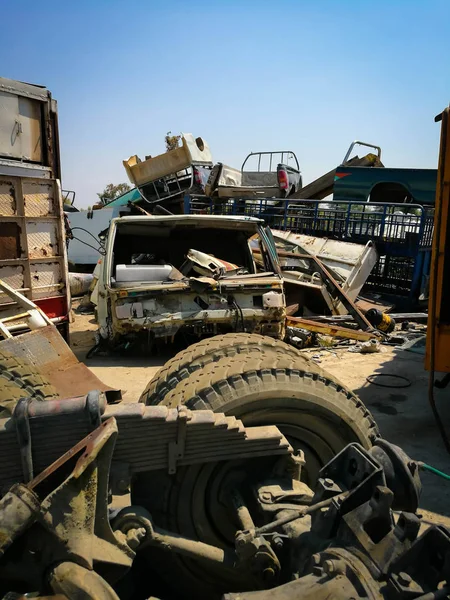 Старий Автомобіль Зруйнував Сталь — стокове фото