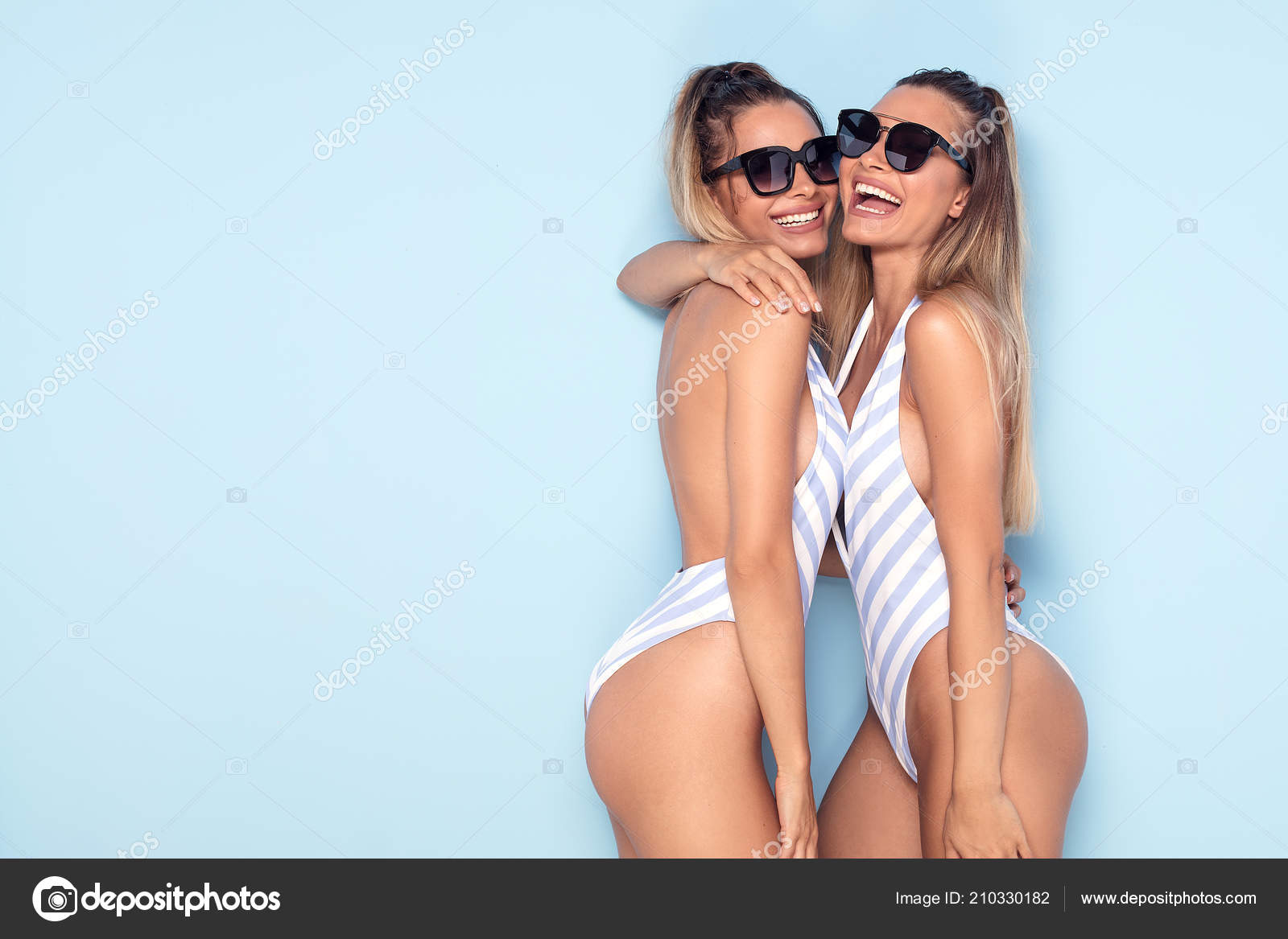 Sexy Sisters