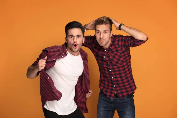 Best Friends Having Fun Studio Two Men Making Funny Face — Stock Photo, Image