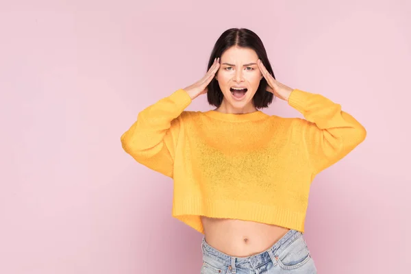 Hermoso Retrato Femenino Caucásico Media Longitud Joven Mujer Emocional Emociones —  Fotos de Stock