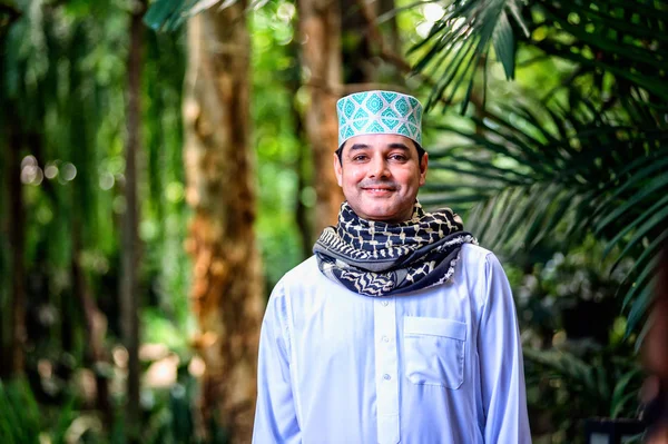 Närbild Porträtt Vuxen Pakistanska Muslimska Man — Stockfoto