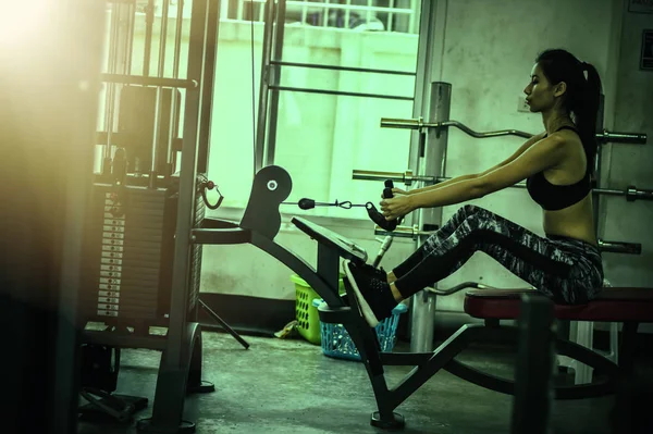 Asiatico Donna Fare Esercizio Fitness Palestra — Foto Stock