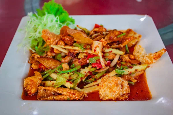 Çıtır Balık Maw Baharatlı Salatası Tayland Gıda — Stok fotoğraf