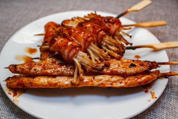 Mala Carne Parrilla Carne Res Cerdo Pollos Champiñones Con Salsa —  Fotos de Stock