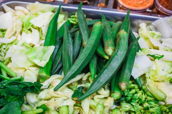 Blandning av kokta grönsaker, ånga grönsaker för diet. — Stockfoto